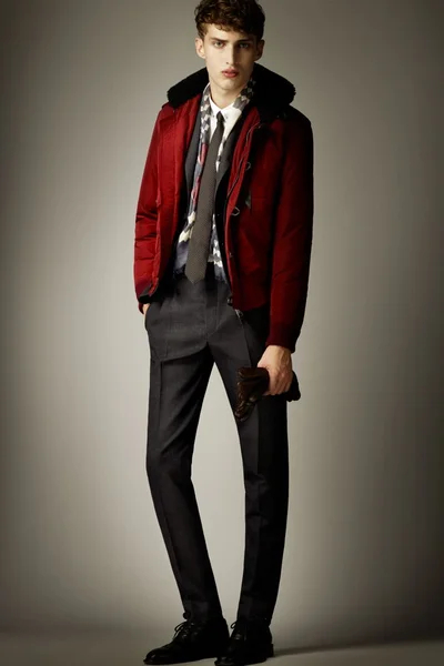 Look 28